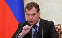 Ông Medvedev cảnh báo gắt phương Tây trong khi EU nói: Kinh tế Nga đang "suy thoái từ từ"
