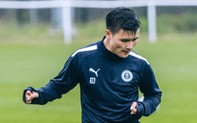 HLV Pau FC khuyên Quang Hải kiên nhẫn: "Đừng áp lực việc phải ra sân thi đấu"
