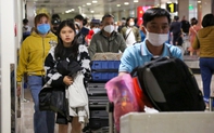 Cao điểm người dân trở lại TP.HCM sau Tết, khách đến sân bay Tân Sơn Nhất tăng mạnh