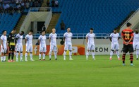 Cầu thủ Hà Nội FC và Pohang Steelers mặc niệm nạn nhân trong vụ cháy chung cư mini ở Hà Nội

