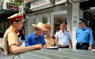 Hà Nội: Kiểm tra hoạt động xe u oát chở khách du lịch trong phố cổ