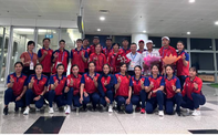 Những thành viên đầu tiên của Đoàn Thể thao Việt Nam trở về sau khi hoàn thành nhiệm vụ tại ASIAD 19
