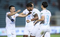 Sau vòng 17 V-League 2023/24: Nam Định “độc hành” ở cuộc đua vô địch, HAGL thoát “cửa tử”