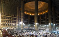 Thế giới Hồi giáo đón tháng lễ Ramadan linh thiêng