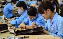 Chính thức có hướng dẫn mới về cho vay trả lương cho người lao động bị ngừng việc do ảnh hưởng của Covid-19