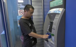 Lào Cai: Bắt giữ đối tượng người nước ngoài dùng thẻ ATM giả rút tiền