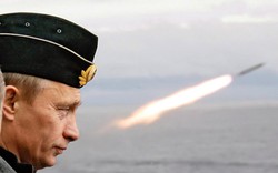 Tranh cãi Mỹ bỏ hiệp ước hạt nhân: Bất ngờ từ món quà dành cho Nga