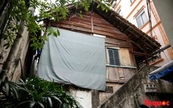 Cận cảnh khu nhà khách Tỉnh ủy Lai Châu (cũ) bỏ hoang gần 20 năm tại Hà Nội đang có nguy cơ đổ sập