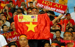 Chùm ảnh: Việt Nam đánh bại Malaysia, gọi tên Công Phượng, Anh Đức, Văn Lâm