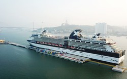 Tàu biển 5 sao đầu tiên cập bến cảng hành khách quốc tế Hạ Long