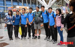 Đội tuyển Việt Nam ra sân bay trở về Việt Nam chuẩn bị cho trận đón tiếp tuyển Malaysia tại chảo lửa Mỹ Đình
