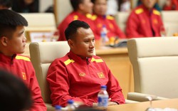 Tin không hề vui với đội tuyển Việt Nam: Trọng Hoàng dính chấn thương dây chằng