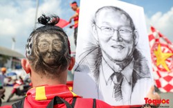 CĐV khắc họa chân dung HLV Park Hang- seo lên tóc, diễu hành trước trận bán kết lượt về Việt Nam - Philippines