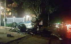 Taxi tông xe máy biến dạng, 3 người tử vong trong đêm