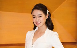 ‘Cô gái vàng’ Hoa hậu Việt Nam Ngọc Vân ngày càng toả sáng với vai trò MC