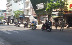 Trụ điện cứu mạng nhiều người khi biển quảng cáo đổ ở Sài Gòn