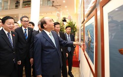 Thủ tướng Nguyễn Xuân Phúc dự Khai mạc Triển lãm ảnh Khoảnh khắc thiên nhiên