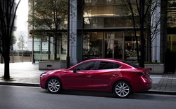 Vượt mốc 50.000 xe, Mazda3 ưu đãi lên đến 70 triệu đồng