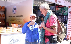 Nhiều du khách thích thú tham quan lễ hội cà phê tại Gia Lai