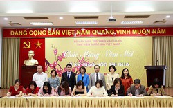 Thư viện Quốc gia Việt Nam tổ chức gặp mặt đầu Xuân 2019 và Lễ Ký giao ước thi đua