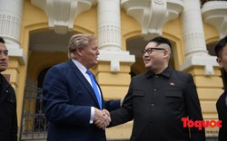 Trước thềm Hội nghị Thượng đỉnh Mỹ- Triều: Hai người đóng giả Tổng thống Mỹ và Chủ tịch Triều Tiên hâm nóng đường phố Hà Nội