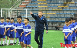 Đào tạo bóng đá trẻ: Các HLV của Á quân World Cup 2018 hướng đến Việt Nam