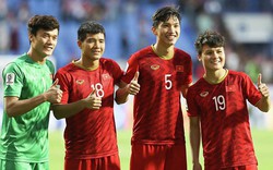 Danh hài Chiến Thắng làm thơ tặng đội tuyển U23 Việt Nam trong trận đấu gặp Thái Lan