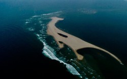 Hiện tượng chưa thể lý giải: Đảo cát nổi giữa vùng biển Cửa Đại dài 3.000m