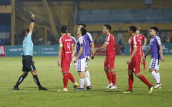 “Derby” Thủ đô: Bóng đã chạm tay tiền đạo Hà Nội FC trước khi bay vào lưới Viettel?