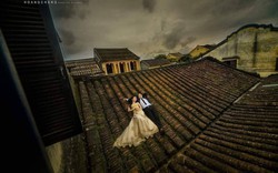 Bức xúc việc cặp đôi chụp ảnh cưới nằm trên mái nhà cổ ở Hội An 