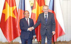 Thủ tướng Nguyễn Xuân Phúc hội kiến Tổng thống CH Czech