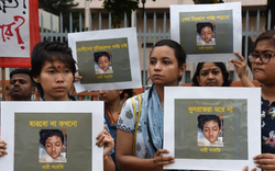 Tố cáo thầy giáo quấy rối tình dục, nữ sinh Bangladesh bị bạn cùng lớp thiêu chết
