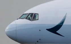 Hai cơ trưởng Cathay Pacific mất thị lực: Hồng Kông vào cuộc gấp