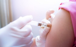 Rúng động vụ việc tiêm vắc-xin HPV giả: Một bệnh viện tư Trung Quốc đóng cửa