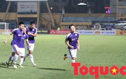 Giành chiến thắng 4 sao, Hà Nội FC vươn lên dẫn đầu bảng đấu