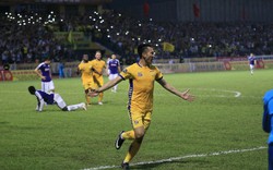 Địa chấn vòng đấu: CLB Hà Nội thảm bại trên sân Thanh Hóa
