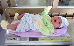 Bé trai cân nặng 5kg vừa chào đời tại Bệnh viện đa khoa Quảng Ninh