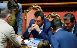 Liên minh cầm quyền bất ngờ đổ vỡ, chính phủ Italy đối mặt tương lai 