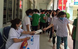 Kết quả khám sức khỏe cho học sinh Hạ Đình sau vụ cháy Rạng Đông: 21 em phải chuyển đến bệnh viện để kiểm tra chuyên sâu