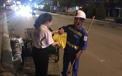 Trung thu ấm tình của công nhân vệ sinh môi trường Đà Nẵng