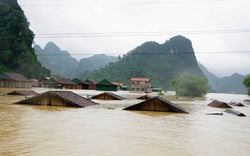 Tin lũ khẩn cấp trên các sông ở Quảng Bình, lũ trên các sông từ Nghệ An đến Thừa Thiên Huế