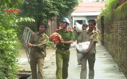 Lực lượng công an Thừa Thiên Huế gấp rút giúp dân chống bão số 9
