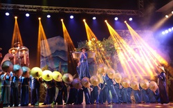 Đêm huyền diệu của Nhà hát Ca múa nhạc dân gian Việt Bắc