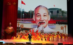 Long trọng kỷ niệm 130 năm Ngày sinh Chủ tịch Hồ Chí Minh: Nguyện kế tục trung thành và xuất sắc sự nghiệp vĩ đại của Người
