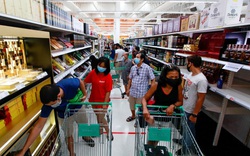 Nới lỏng hạn chế, siêu thị Thái Lan cháy hàng bia rượu sau một tháng đóng băng