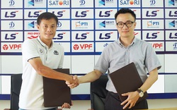 Quả bóng vàng Việt Nam Thành Lương chính thức ký gia hạn 2 năm với CLB bóng đá Hà Nội