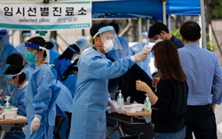 Làn sóng lây nhiễm thứ hai khiến Hàn Quốc vật lộn với các ca nhiễm Covid-19 mới