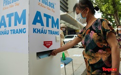 Hà Nội xuất hiện nhiều cây ATM khẩu trang miễn phí chung tay phòng dịch Covid -19