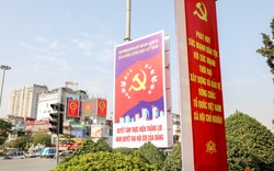 Đường phố Hà Nội trang trí rực rỡ chào mừng Đại hội đại biểu toàn quốc lần thứ XIII của Đảng