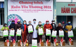 Khám chữa bệnh, phát thuốc và tặng quà cho người dân có hoàn cảnh khó khăn tại Đà Nẵng